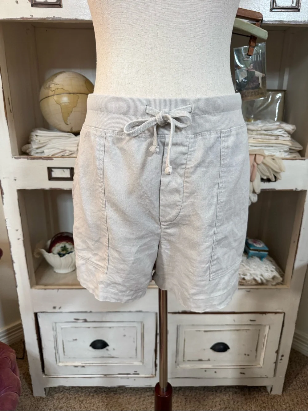 James Perse White Linen Drawstring Shorts
